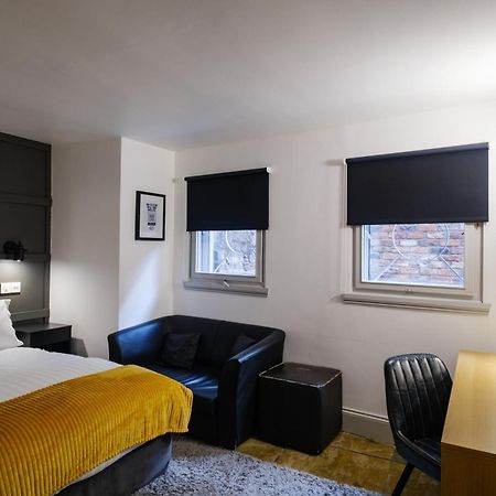 Siberia Bar&Hotel Aberdeen Bagian luar foto
