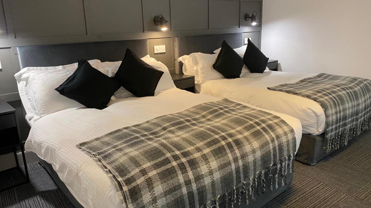 Siberia Bar&Hotel Aberdeen Bagian luar foto